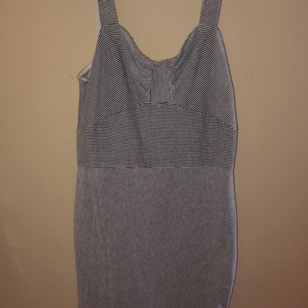 Form fitting Ann Taylor Dress